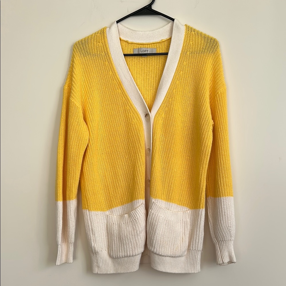 LOFT Women's Yellow and White Sweater